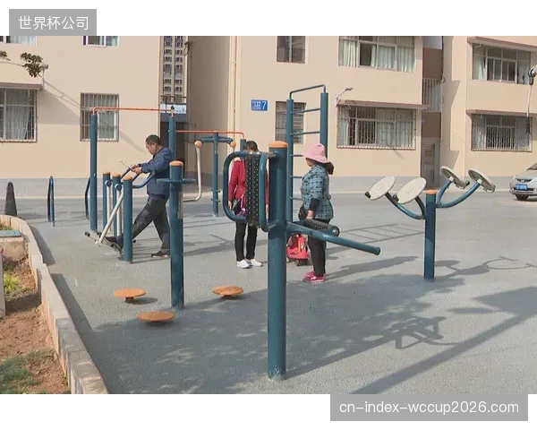 建好就忘”的社区健身角：超过半数的室外健身器材已达报废年限，谁来监管？